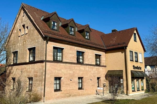 Pronájem bytu 4+1 163 m², Martkplatz 6, Allersberg Pronájem bytu 4+1 163 m², Martkplatz 6, Allersberg