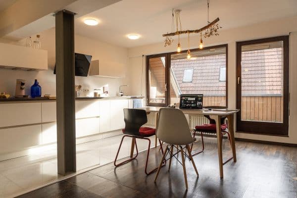 Prodej bytu 3+1 95 m², Kirchstrasse 18, Kenren Prodej bytu 3+1 95 m², Kirchstrasse 18, Kenren