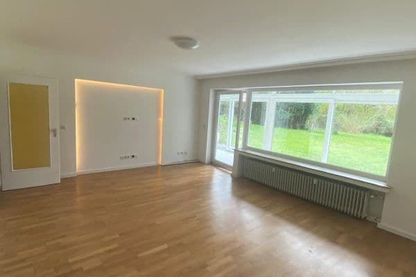 Pronájem bytu 2+1 78 m², Düsseldorf, Severní Porýní-Vestfálsko Pronájem bytu 2+1 78 m², Düsseldorf, Severní Porýní-Vestfálsko