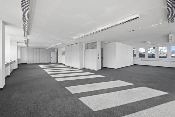 Pronájem kanceláře 200 m², Moselstr. 14, Neuss Pronájem kanceláře 200 m², Moselstr. 14, Neuss