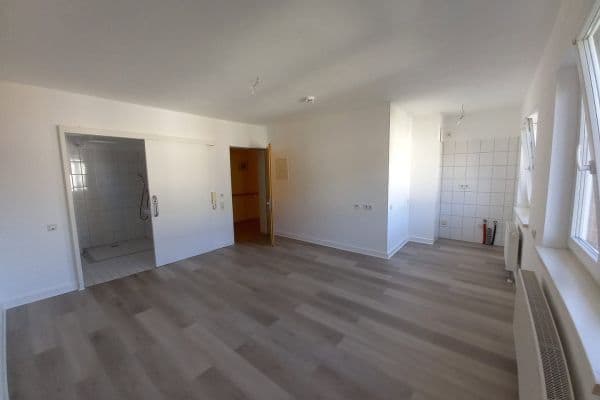 Pronájem bytu 1+1 26 m², Rathenaustr. 1, Wuppertal, Severní Porýní-Vestfálsko Pronájem bytu 1+1 26 m², Rathenaustr. 1, Wuppertal, Severní Porýní-Vestfálsko
