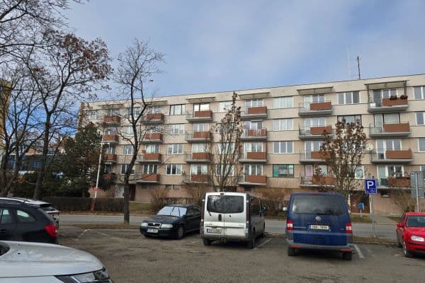 Prodej bytu 3+1 68 m², Špičák, Český Krumlov Prodej bytu 3+1 68 m², Špičák, Český Krumlov