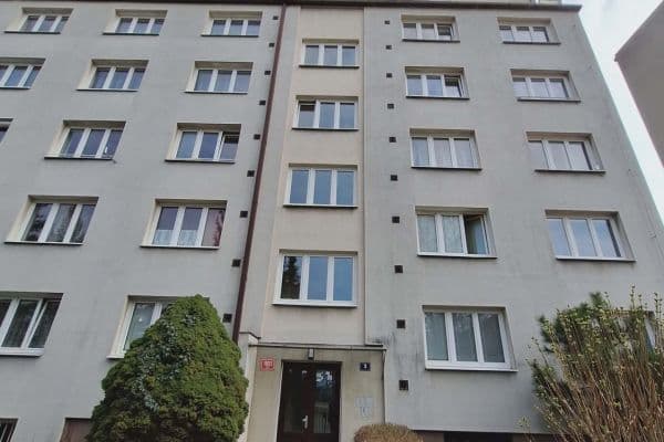 Pronájem nebytového prostoru 20 m², Pod Královkou, Praha Pronájem nebytového prostoru 20 m², Pod Královkou, Praha