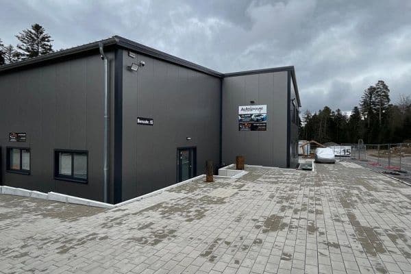 Pronájem nebytového prostoru 800 m², Benzstraße 15, Schömberg Pronájem nebytového prostoru 800 m², Benzstraße 15, Schömberg