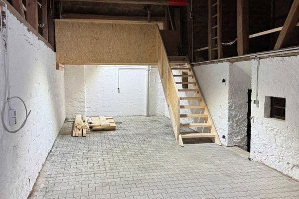 Pronájem nebytového prostoru 140 m², Büdingen Pronájem nebytového prostoru 140 m², Büdingen