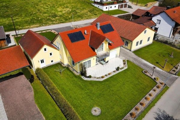 Prodej domu 218 m², pozemek 1.459 m², Hausen Prodej domu 218 m², pozemek 1.459 m², Hausen