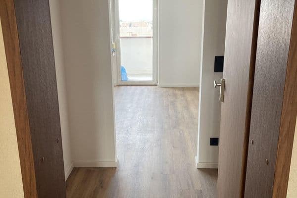 Pronájem bytu 2+1 55 m², Lauf Pronájem bytu 2+1 55 m², Lauf