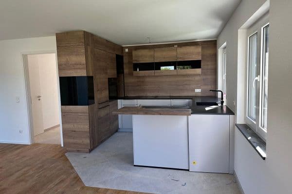Prodej domu 175 m², pozemek 260 m², Brunnthal, Bavorsko Prodej domu 175 m², pozemek 260 m², Brunnthal, Bavorsko