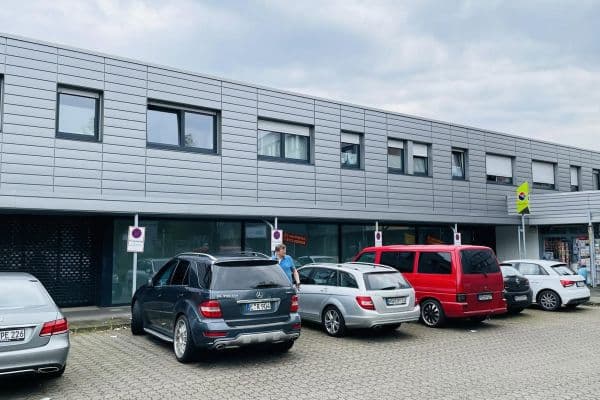 Prodej nebytového prostoru 701 m², Bürgermeister-Schmelzing-Str. 85-91, Kamp-Lintfort Prodej nebytového prostoru 701 m², Bürgermeister-Schmelzing-Str. 85-91, Kamp-Lintfort