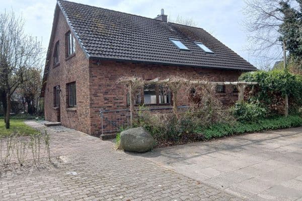 Prodej domu 140 m², pozemek 2.001 m², Büdelsdorf Prodej domu 140 m², pozemek 2.001 m², Büdelsdorf