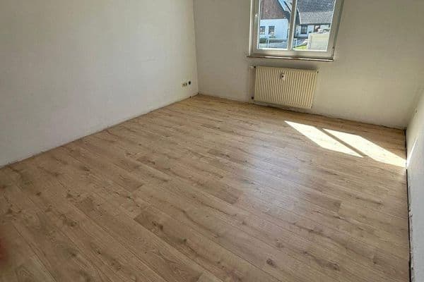 Pronájem bytu 1+1 21 m², Salzufler Str. 72, Bielefeld, Severní Porýní-Vestfálsko Pronájem bytu 1+1 21 m², Salzufler Str. 72, Bielefeld, Severní Porýní-Vestfálsko