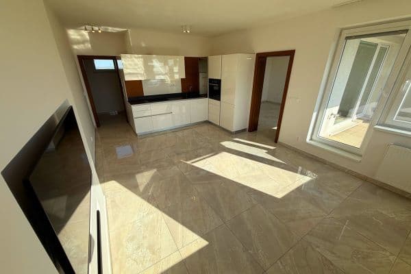 Pronájem bytu 3+kk 69 m², Hornoměcholupská, Praha Pronájem bytu 3+kk 69 m², Hornoměcholupská, Praha