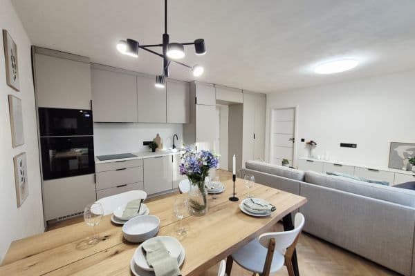 Pronájem bytu 3+kk 66 m², Sokolovská, Pardubice Pronájem bytu 3+kk 66 m², Sokolovská, Pardubice