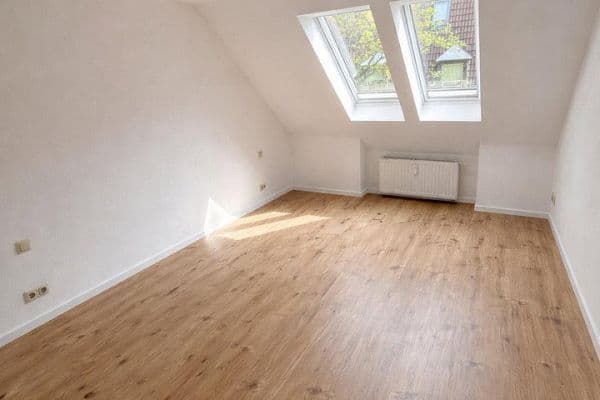 Pronájem bytu 3+1 67 m², Heerenstraße 32, Essen, Severní Porýní-Vestfálsko Pronájem bytu 3+1 67 m², Heerenstraße 32, Essen, Severní Porýní-Vestfálsko