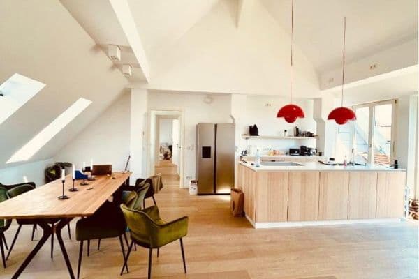 Prodej bytu 3+1 118 m², Stahlheimer Straße 2a, Berlin, Berlín Prodej bytu 3+1 118 m², Stahlheimer Straße 2a, Berlin, Berlín