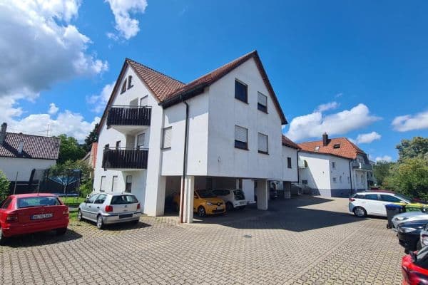 Pronájem bytu 1+1 37 m², Liebenzeller Str.3, Neuhausen Pronájem bytu 1+1 37 m², Liebenzeller Str.3, Neuhausen