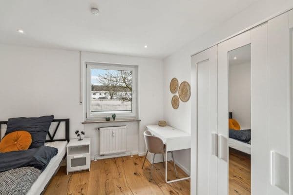 Pronájem bytu 22 m², Solothurner Straße 10, München, Bavorsko Pronájem bytu 22 m², Solothurner Straße 10, München, Bavorsko