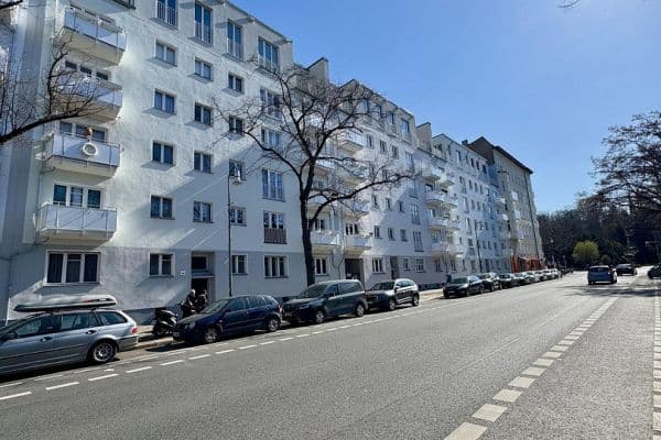 Prodej bytu 1+1 27 m², Großbeerenstraße 45, Berlin, Berlín Prodej bytu 1+1 27 m², Großbeerenstraße 45, Berlin, Berlín