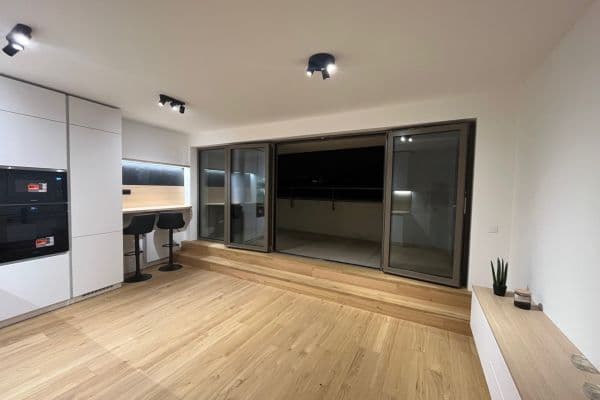 Pronájem bytu 1+kk 43 m², Bratislavská, Brno Pronájem bytu 1+kk 43 m², Bratislavská, Brno