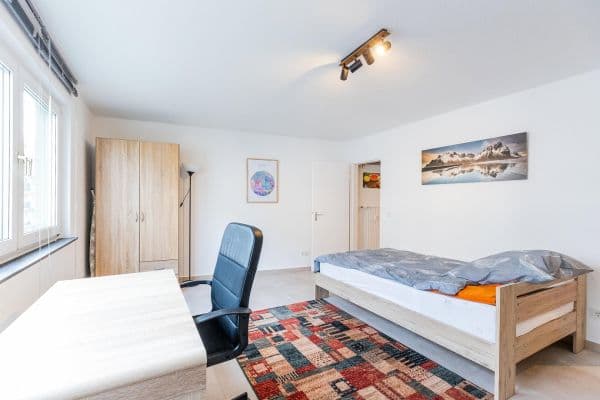 Pronájem bytu 1+1 40 m², Brückenstraße 17, Frankfurt Pronájem bytu 1+1 40 m², Brückenstraße 17, Frankfurt