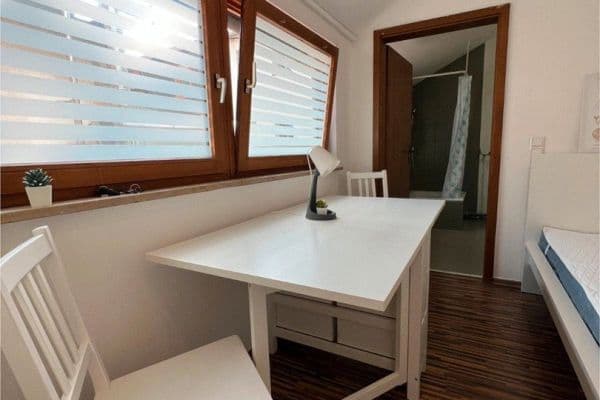 Pronájem bytu 1+1 22 m², Goethestrasse, Erlangen, Bavorsko Pronájem bytu 1+1 22 m², Goethestrasse, Erlangen, Bavorsko