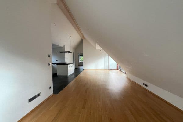 Pronájem bytu 3+1 72 m², München, Bavorsko Pronájem bytu 3+1 72 m², München, Bavorsko