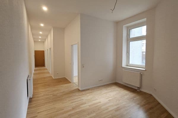 Pronájem bytu 3+1 57 m², Magedburg, Sasko-Anhaltsko Pronájem bytu 3+1 57 m², Magedburg, Sasko-Anhaltsko