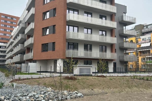 Pronájem bytu 1+kk 35 m², Gerstelova, Praha Pronájem bytu 1+kk 35 m², Gerstelova, Praha
