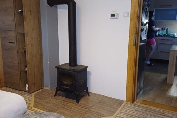 Pronájem bytu 2+1 52 m², Hluboká, Děčín Pronájem bytu 2+1 52 m², Hluboká, Děčín