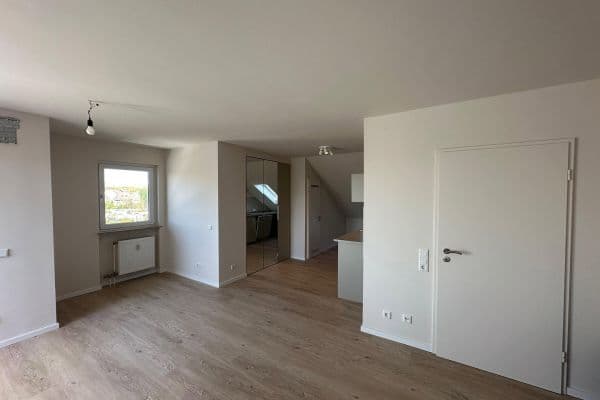 Pronájem bytu 1+1 48 m², Dreieich Pronájem bytu 1+1 48 m², Dreieich