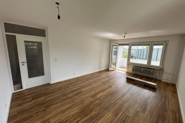 Pronájem bytu 3+1 80 m², Unterboihinger Straße 61, Oberboihingen Pronájem bytu 3+1 80 m², Unterboihinger Straße 61, Oberboihingen