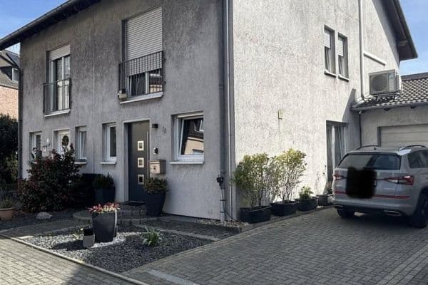 Prodej domu 145 m², pozemek 291 m², Duisburg, Severní Porýní-Vestfálsko Prodej domu 145 m², pozemek 291 m², Duisburg, Severní Porýní-Vestfálsko