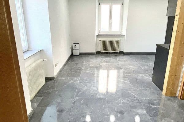 Pronájem bytu 1+1 32 m², Steinatalstr, Waldshut-Tiengen, Bádensko-Württembersko Pronájem bytu 1+1 32 m², Steinatalstr, Waldshut-Tiengen, Bádensko-Württembersko