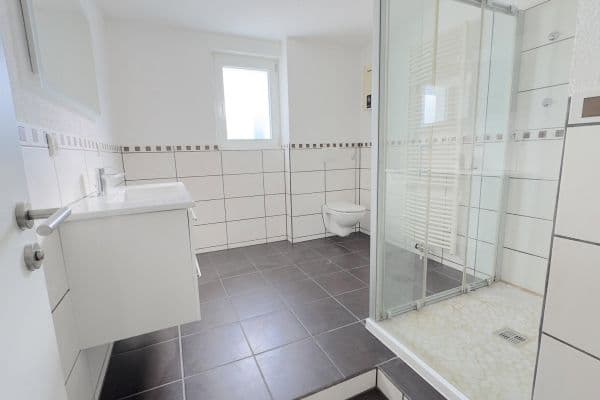 Pronájem bytu 5+1 126 m², Hohenstaufenstr. 56, Pforzheim Pronájem bytu 5+1 126 m², Hohenstaufenstr. 56, Pforzheim