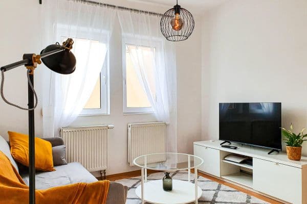 Pronájem bytu 2+1 41 m², Burgenlandstraße 65, Stuttgart, Bádensko-Württembersko Pronájem bytu 2+1 41 m², Burgenlandstraße 65, Stuttgart, Bádensko-Württembersko