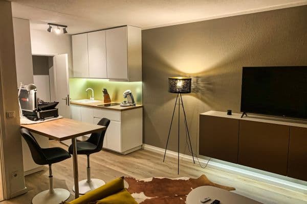 Pronájem bytu 1+1 37 m², Im Mainfeld 42, Frankfurt Pronájem bytu 1+1 37 m², Im Mainfeld 42, Frankfurt