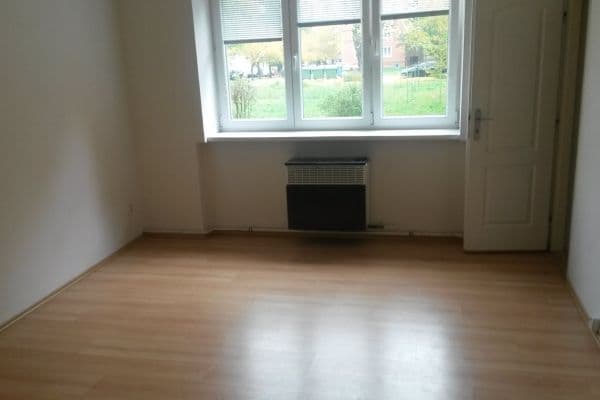 Pronájem bytu 2+1 60 m², Slavíčkova, Ostrava Pronájem bytu 2+1 60 m², Slavíčkova, Ostrava