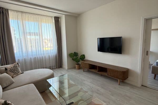 Pronájem bytu 2+1 60 m², Dělnická, Praha Pronájem bytu 2+1 60 m², Dělnická, Praha