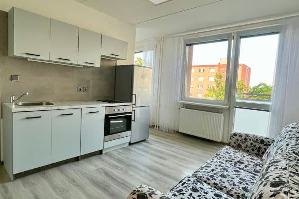 Pronájem bytu 1+1 26 m², Vitry, Kladno Pronájem bytu 1+1 26 m², Vitry, Kladno