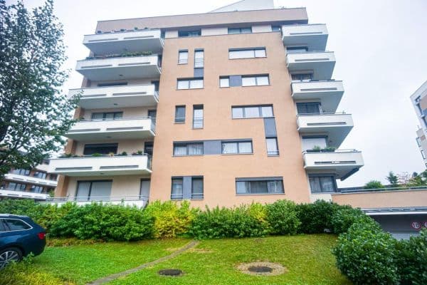 Pronájem bytu 2+kk 56 m², Kramperova, Praha Pronájem bytu 2+kk 56 m², Kramperova, Praha