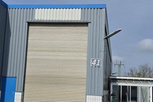 Pronájem nebytového prostoru 208 m², Einsiedelstr. 41, Lübeck, Šlesvicko-Holštýnsko Pronájem nebytového prostoru 208 m², Einsiedelstr. 41, Lübeck, Šlesvicko-Holštýnsko