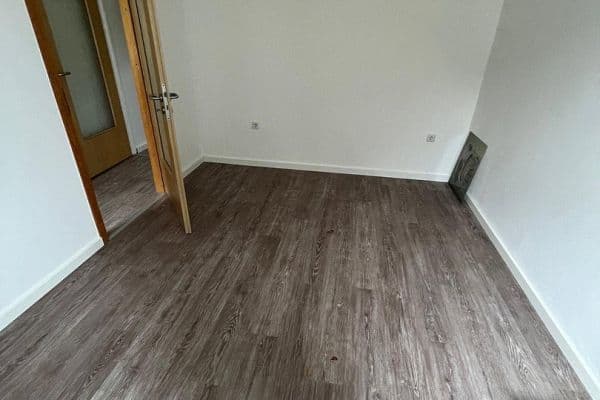 Pronájem bytu 2+1 42 m², Lüdenscheid Pronájem bytu 2+1 42 m², Lüdenscheid