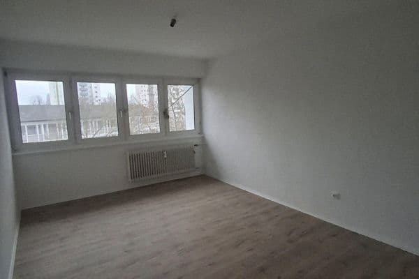 Pronájem bytu 3+1 78 m², Rheinstraße 53, Karlsruhe, Bádensko-Württembersko Pronájem bytu 3+1 78 m², Rheinstraße 53, Karlsruhe, Bádensko-Württembersko