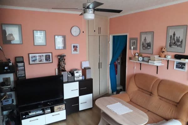 Prodej bytu 1+1 37 m², Čihákova, Poděbrady, Středočeský kraj Prodej bytu 1+1 37 m², Čihákova, Poděbrady, Středočeský kraj