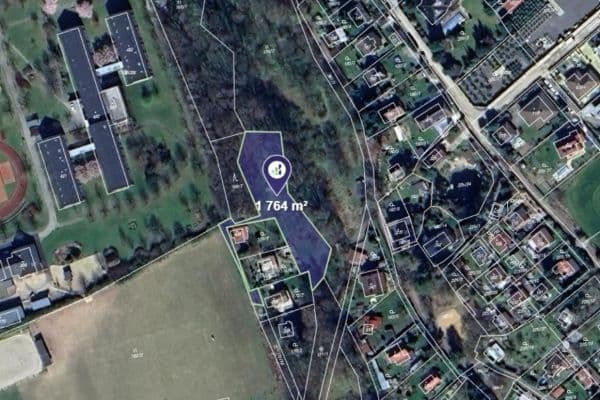 Prodej pozemku 1.764 m², Babice Prodej pozemku 1.764 m², Babice