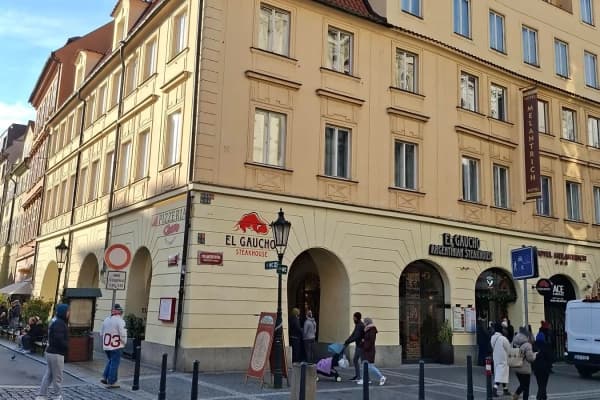 Pronájem bytu 3+1 142 m², Melantrichova, Praha Pronájem bytu 3+1 142 m², Melantrichova, Praha
