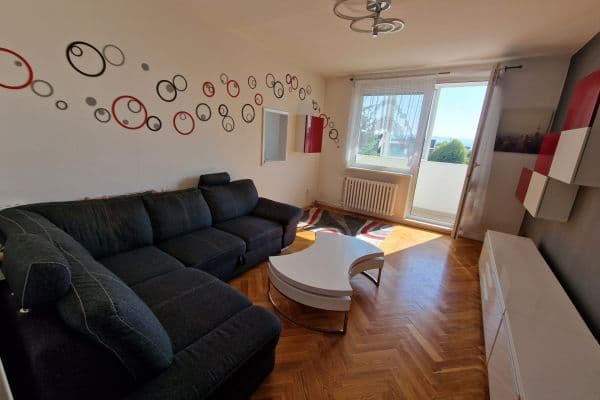 Pronájem bytu 3+1 74 m², Náves Svobody, Olomouc Pronájem bytu 3+1 74 m², Náves Svobody, Olomouc