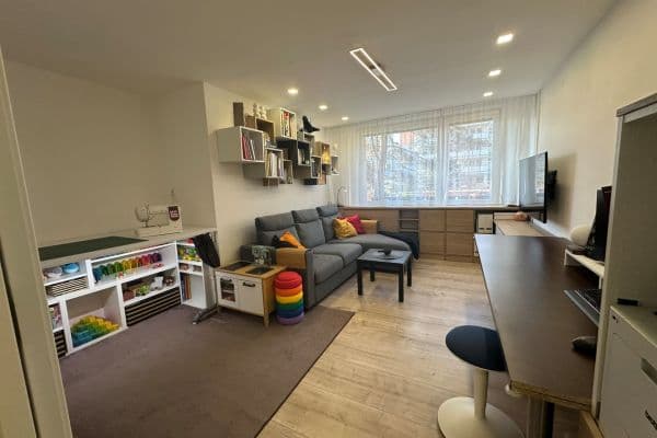 Prodej bytu 2+kk 50 m², Veronské náměstí, Praha Prodej bytu 2+kk 50 m², Veronské náměstí, Praha