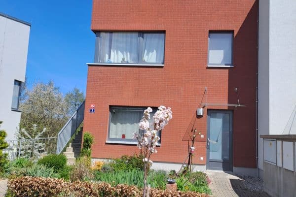 Pronájem bytu 2+kk 60 m², Plavínová, Říčany Pronájem bytu 2+kk 60 m², Plavínová, Říčany