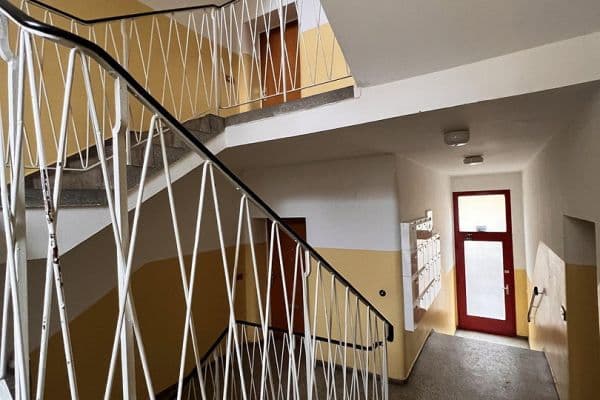 Prodej bytu 1+1 33 m², Eberbacher Str 3, Berlin, Berlín Prodej bytu 1+1 33 m², Eberbacher Str 3, Berlin, Berlín